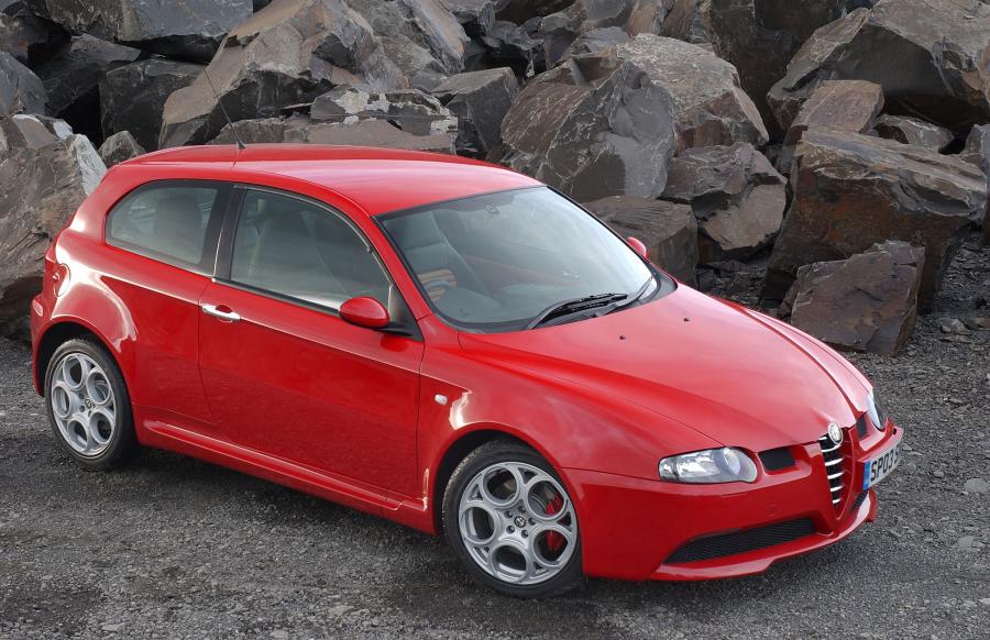  Alfa Romeo 147 GTA (937A) 2003 года  (UK) (фото 5 из 7)
